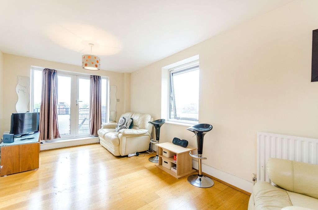 Property photo 2 of 7