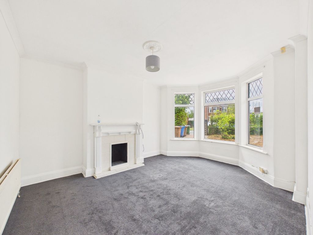 Property photo 2 of 10 5162575