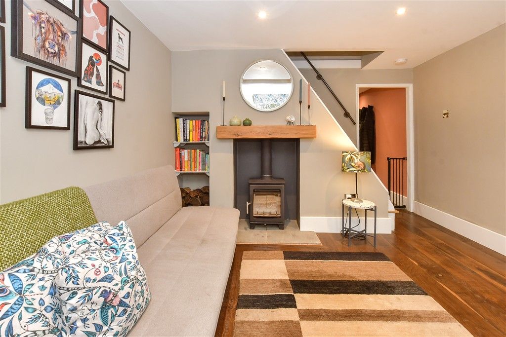 Property photo 2 of 15 Lounge