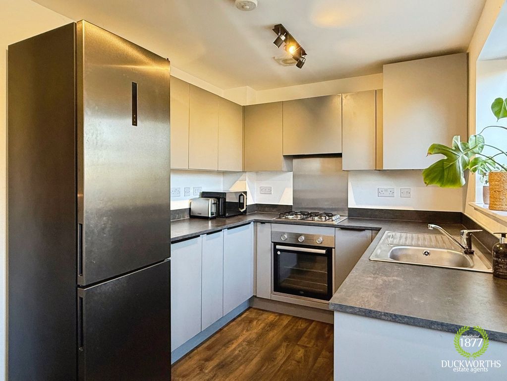 Property photo 3 of 25