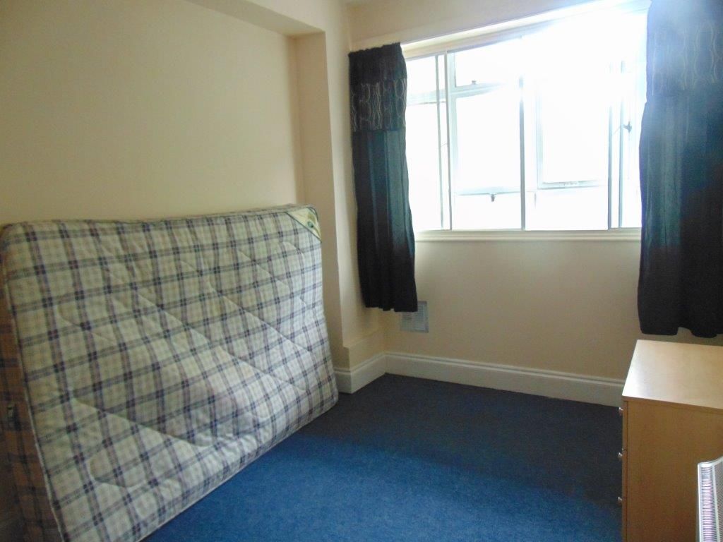 Property photo 3 of 4