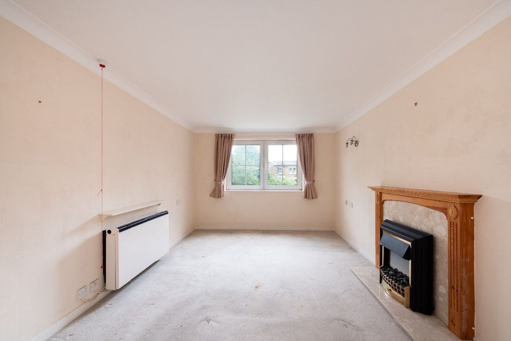 Property photo 2 of 16