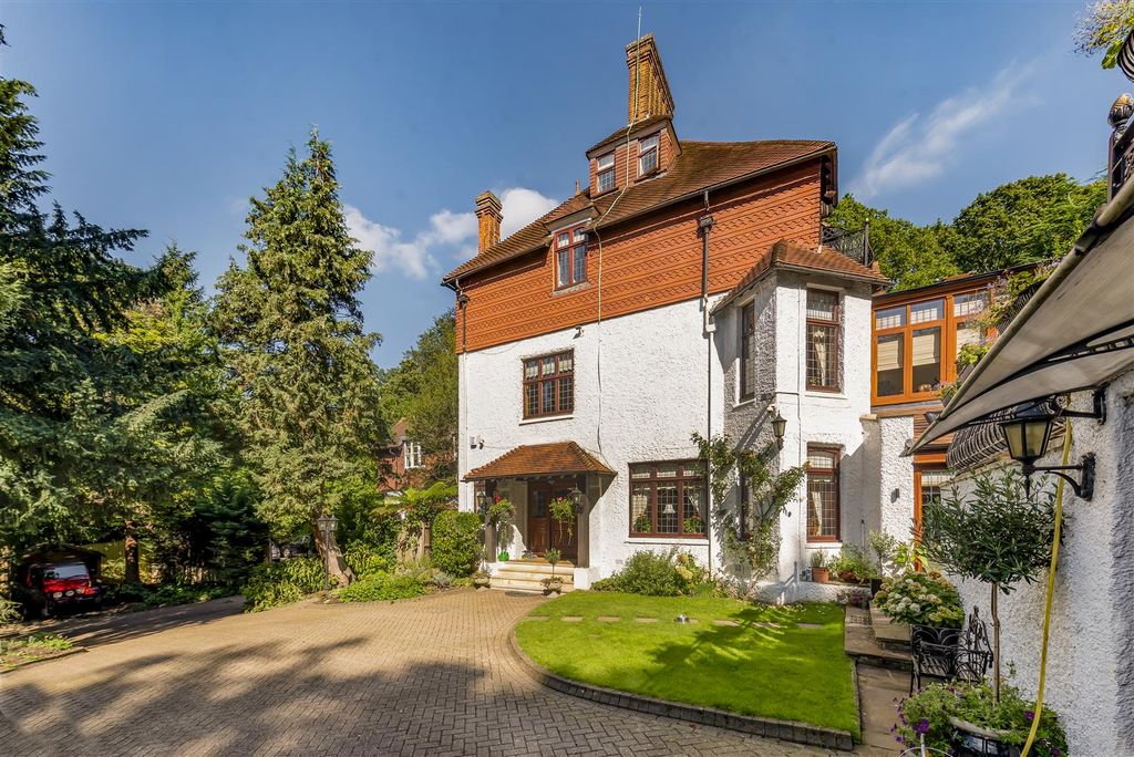 Property photo 1 of 13 _Agp4164-Hdr.Jpg