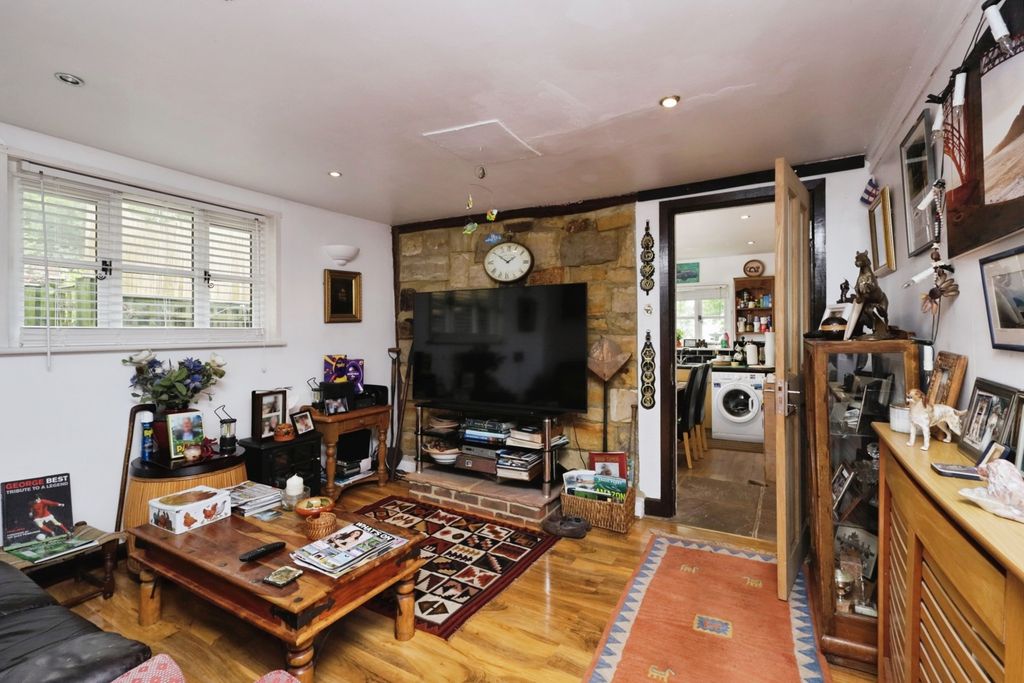 Property photo 2 of 24 Pbox-Img.Jpg