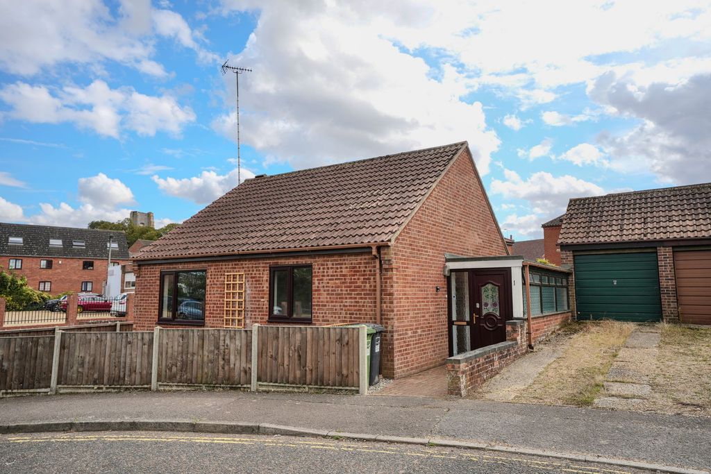Property photo 1 of 19