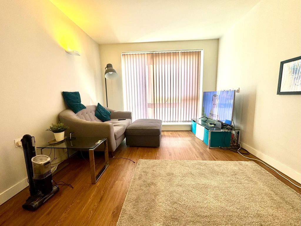 Property photo 2 of 6