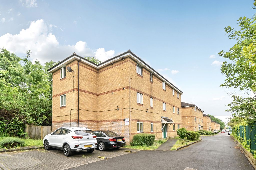 Property photo 1 of 22 1297891-7-682d9A3...