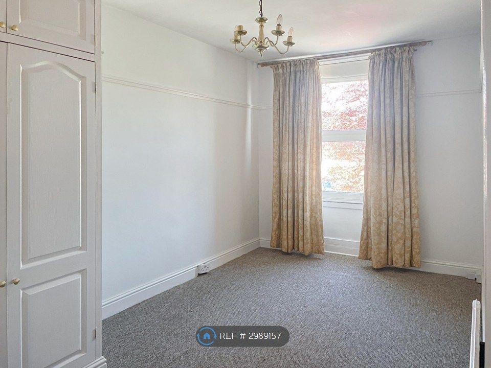 Property photo 3 of 8