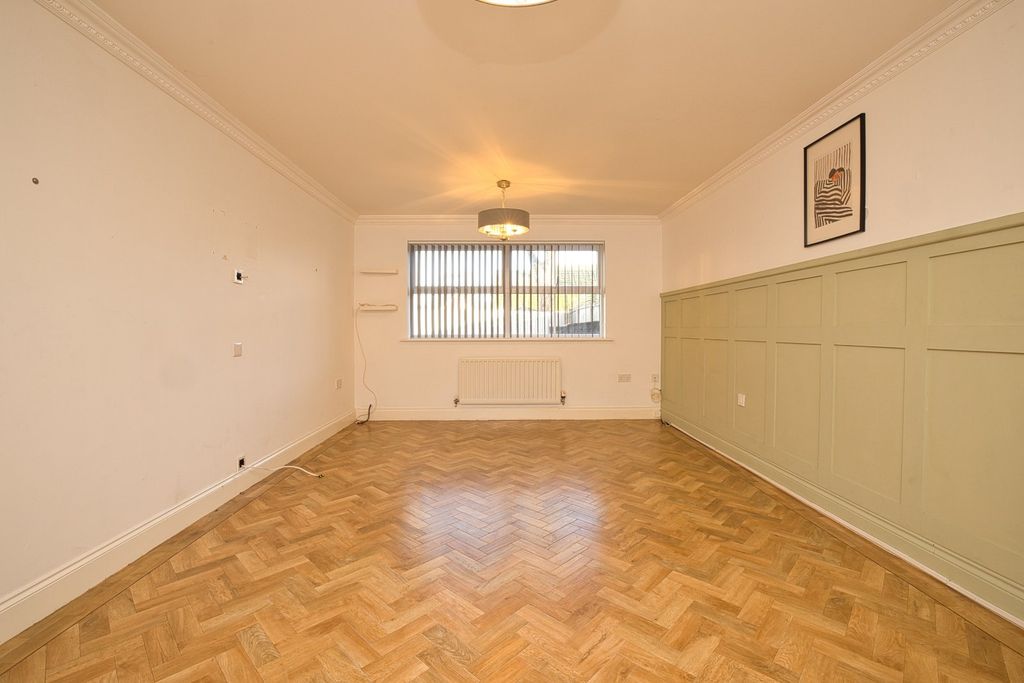 Property photo 2 of 18 Picture 2