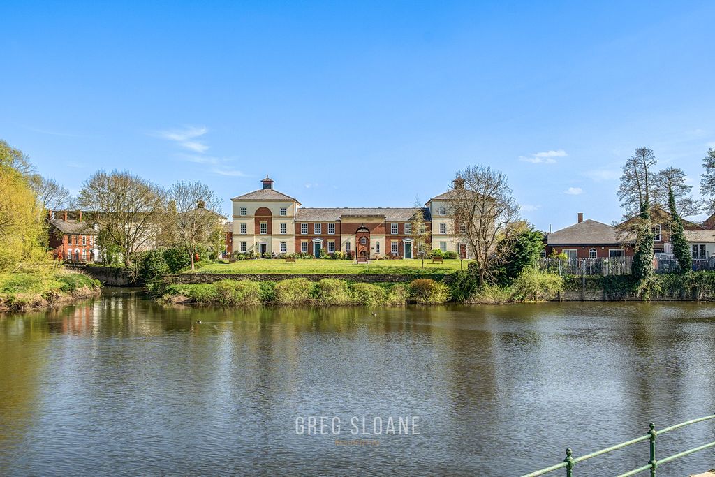 Property photo 1 of 22 1446568-2-69E8Fc21359F5