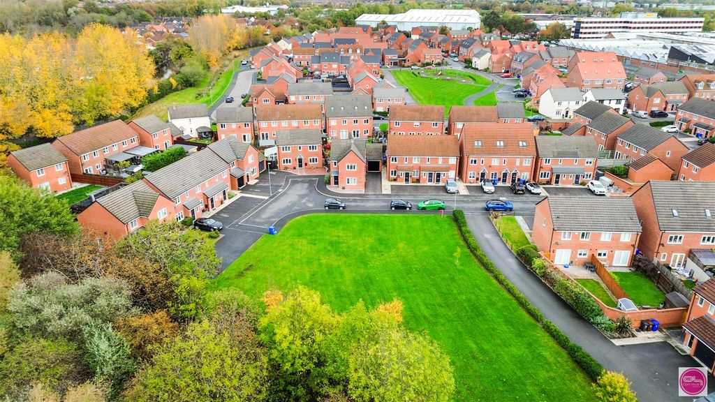 Property photo 1 of 29 Gilliver Close, Stretton (2).Jpg