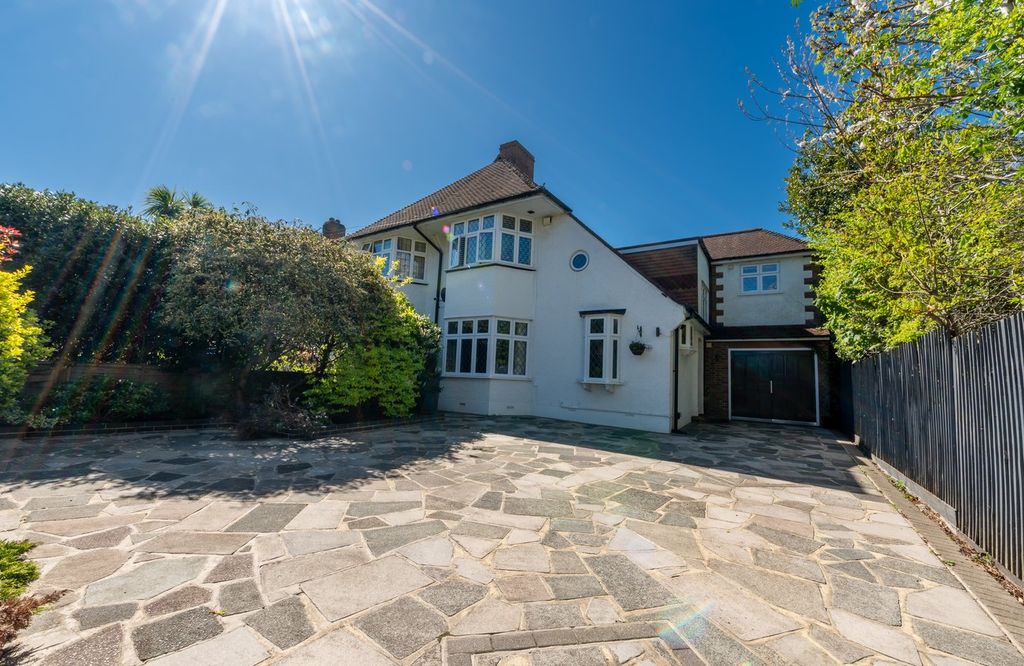 Property photo 1 of 20