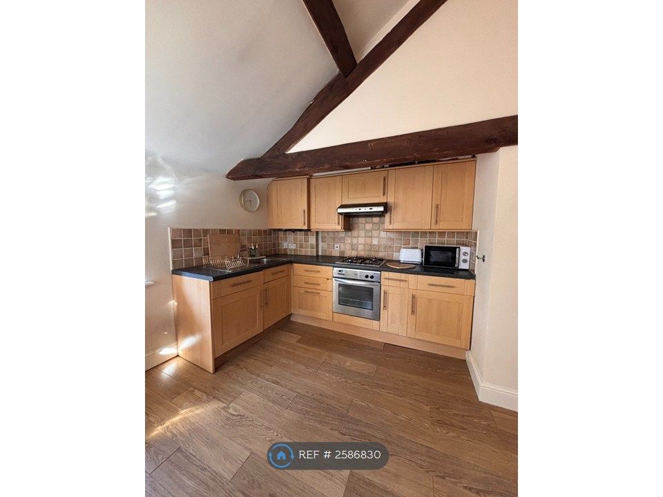 Property photo 3 of 20 Kitchen