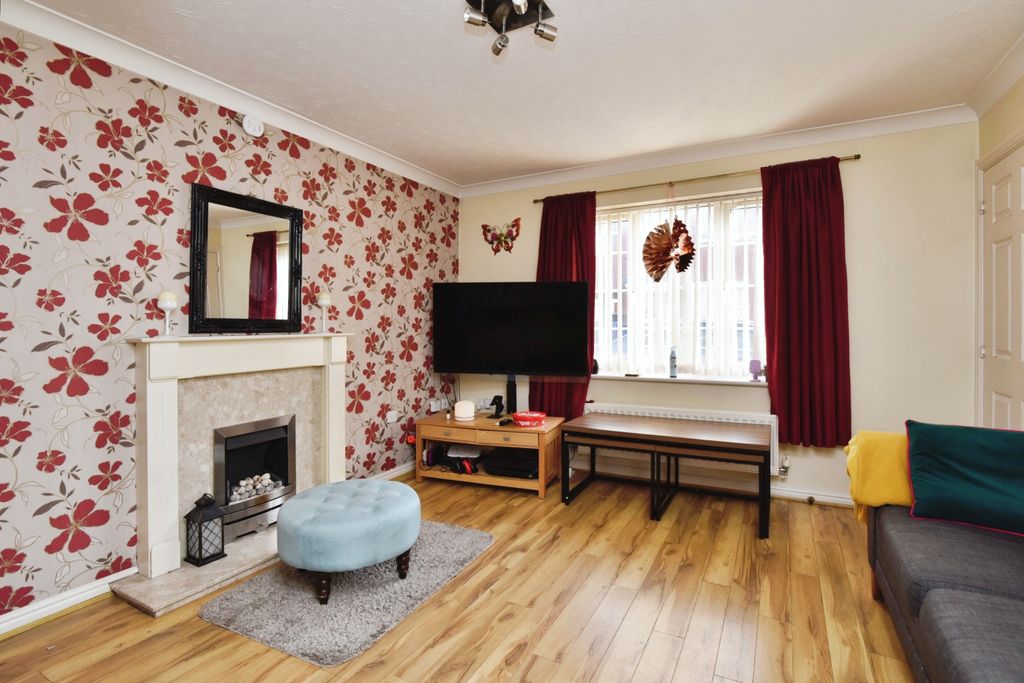 Property photo 3 of 17 Photography