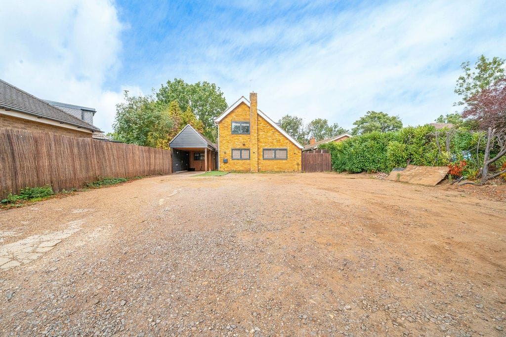 Property photo 1 of 22