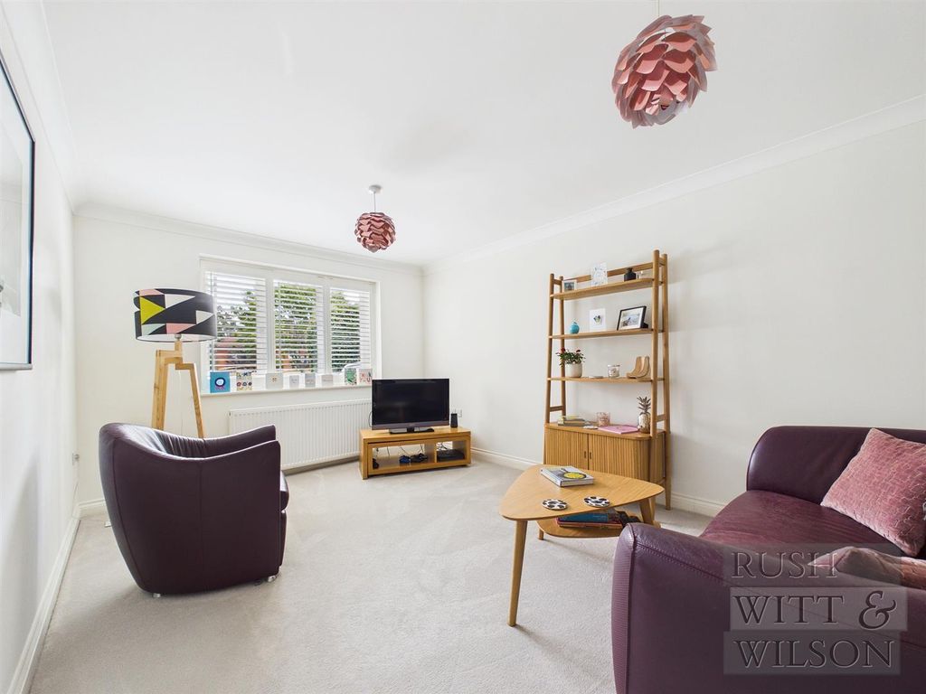 Property photo 3 of 19
