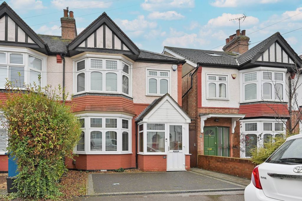 Property photo 2 of 22