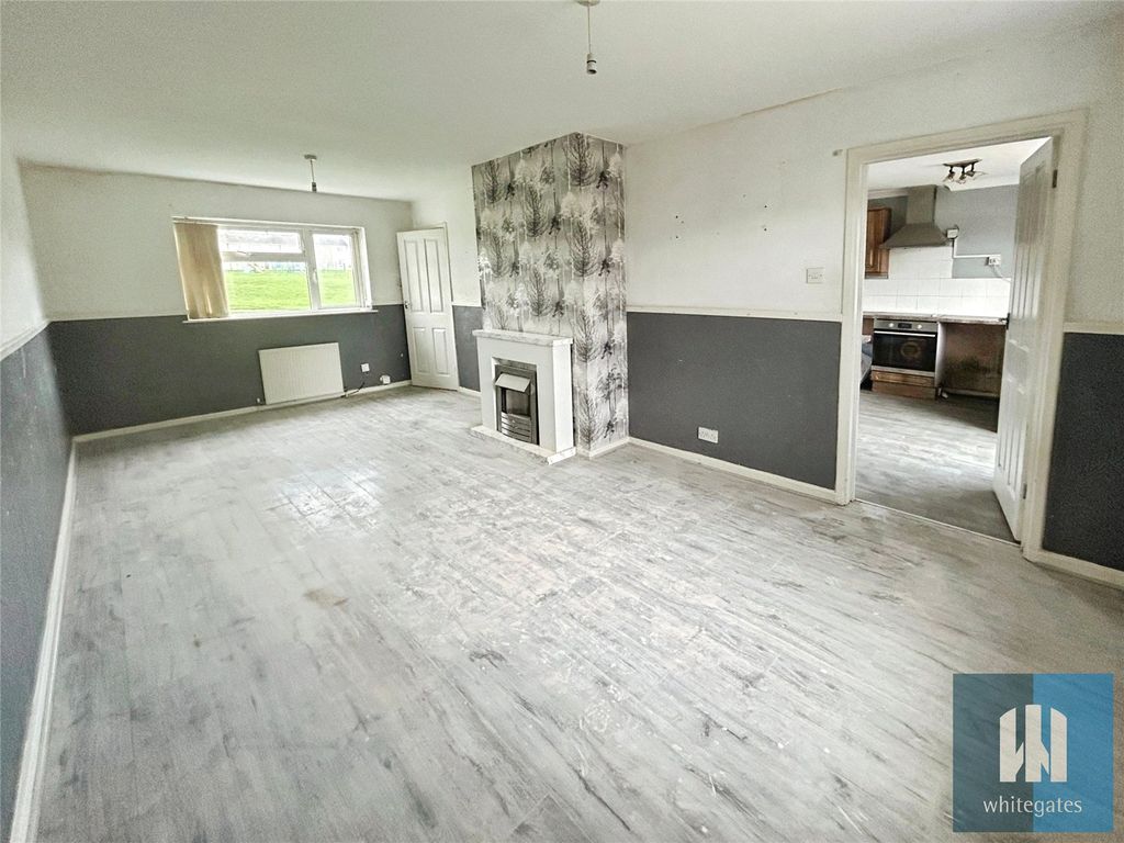 Property photo 3 of 18 Picture No. 01