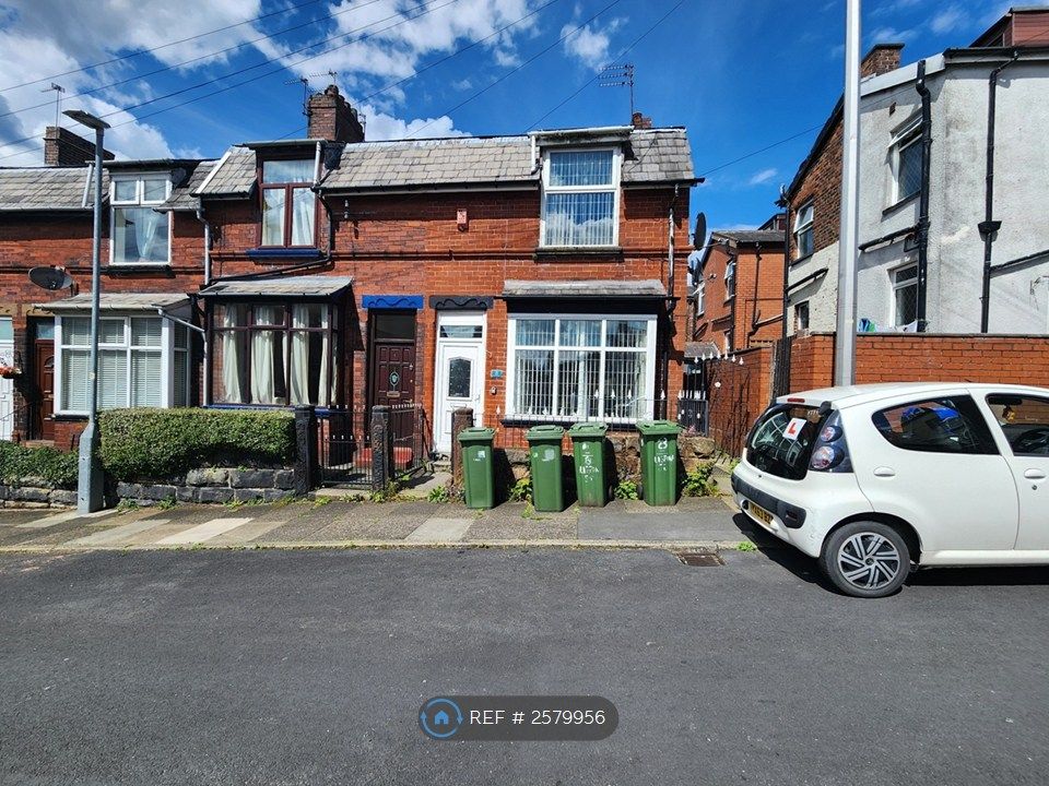 Property photo 1 of 18