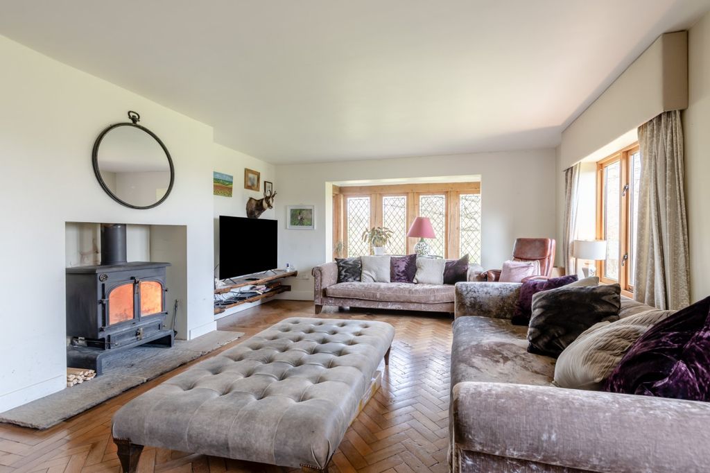 Property photo 3 of 12 Picture No. 05