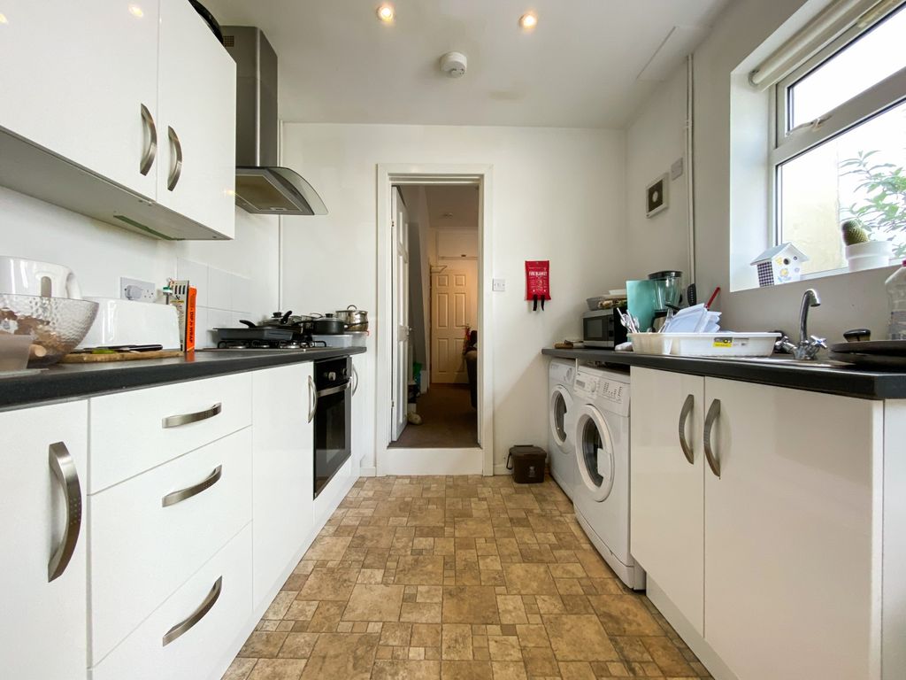 Property photo 2 of 13 Cottrell Road May 22