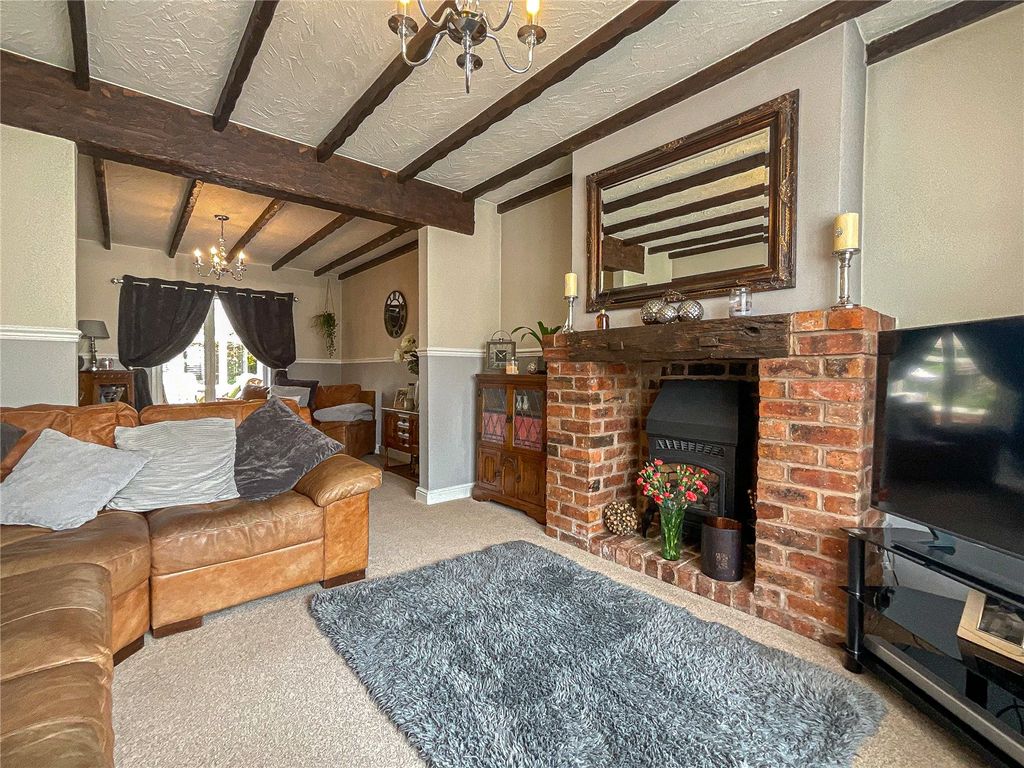 Property photo 2 of 37 Picture No. 45