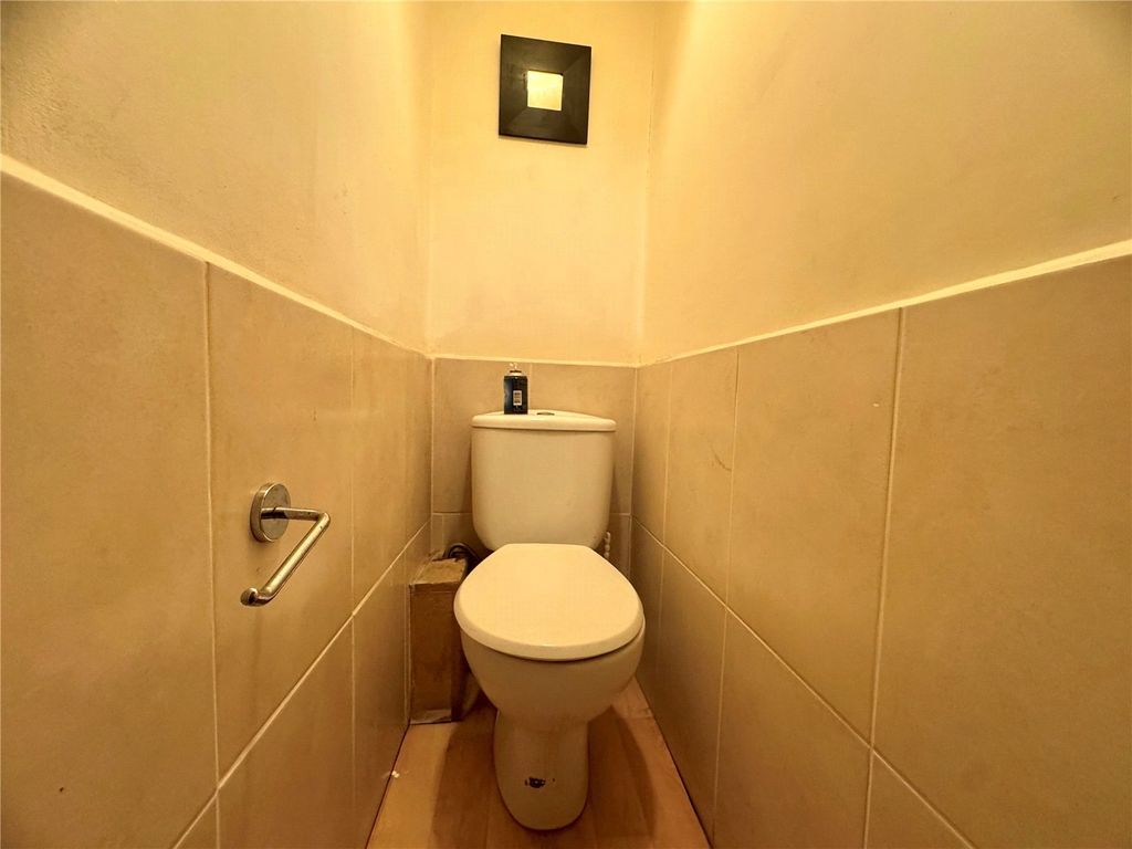 Property photo 3 of 4 Picture No. 02