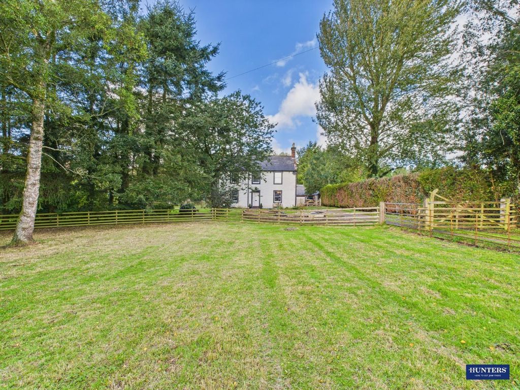 Property photo 1 of 33 Frontage/Paddock