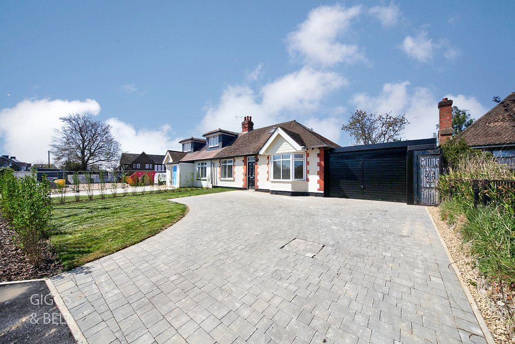 Property photo 2 of 7 5022832