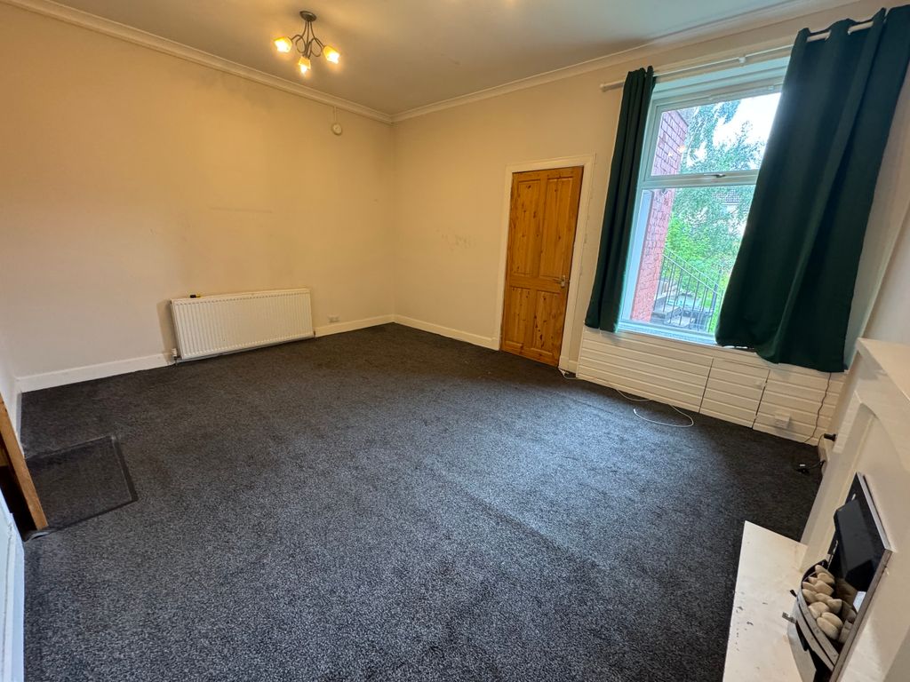 Property photo 3 of 10 3