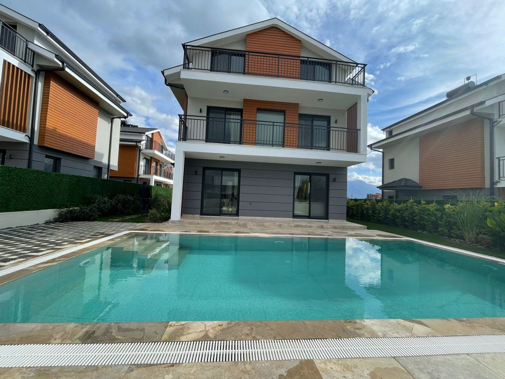 Property photo 2 of 19 New Ciftlik Villas- Vast Outdoor Living Area