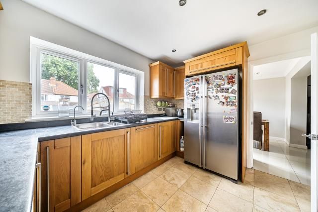 Property photo 3 of 21 Kitchen