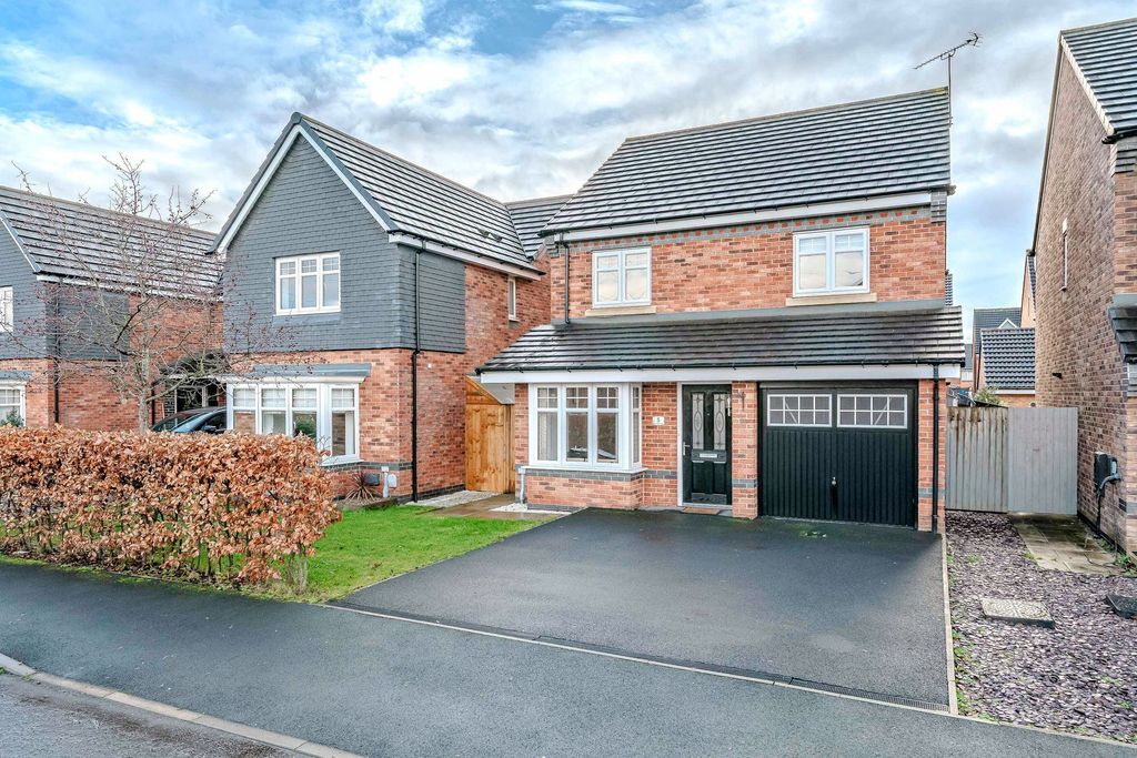 Property photo 1 of 38