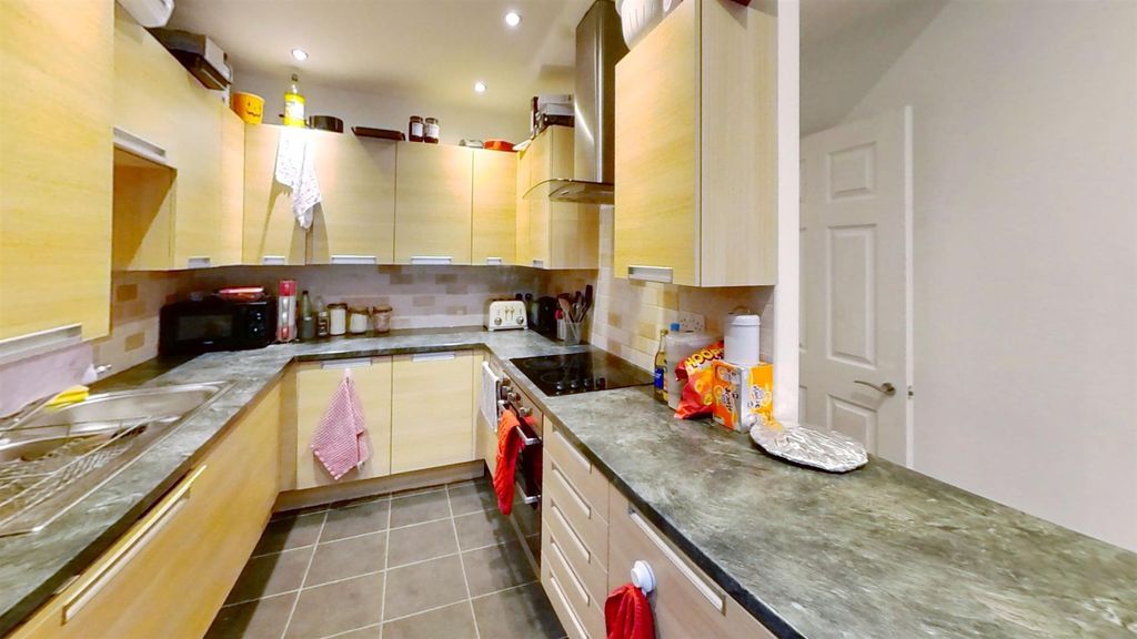 Property photo 2 of 9 219-Tiverton-Road-Ki