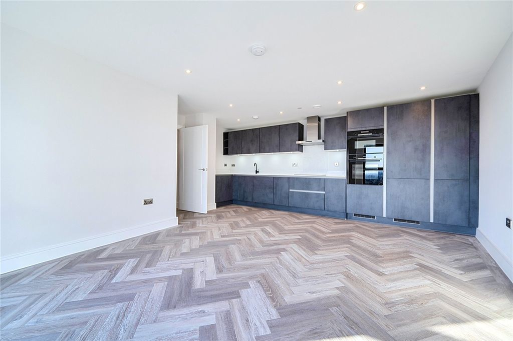 Property photo 2 of 21 Picture No. 04