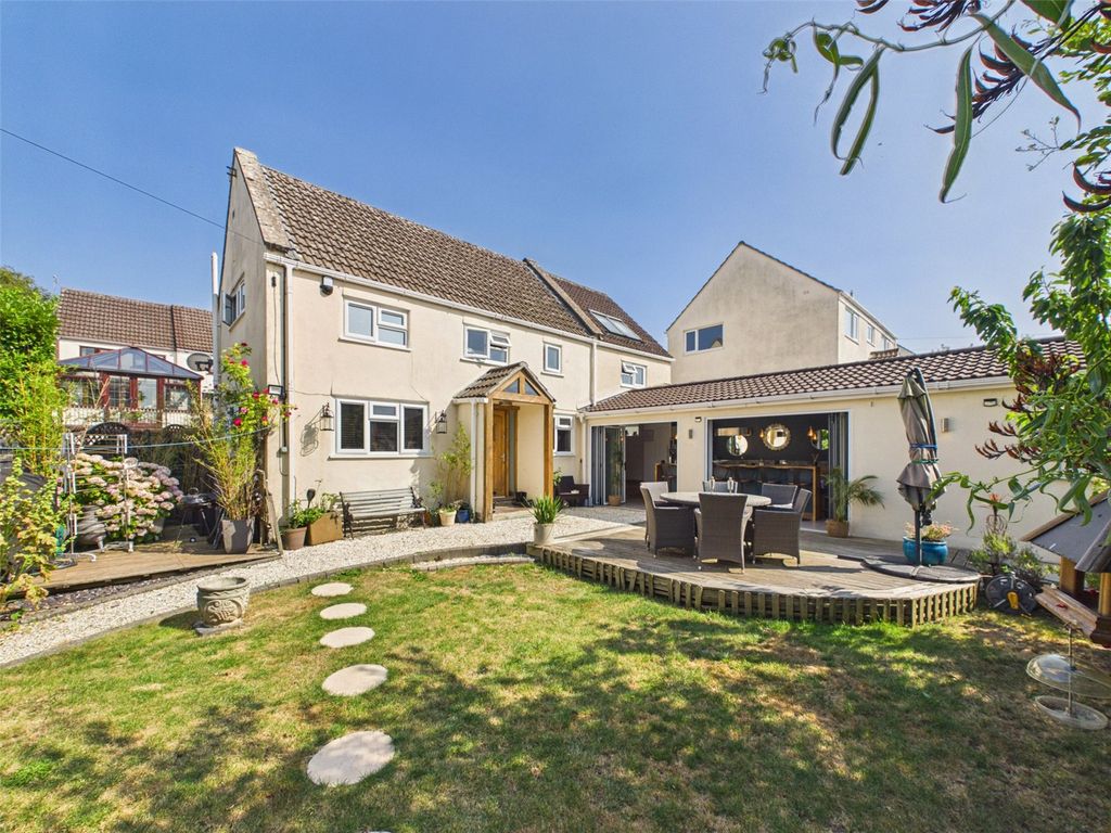 Property photo 1 of 21 Picture No. 27