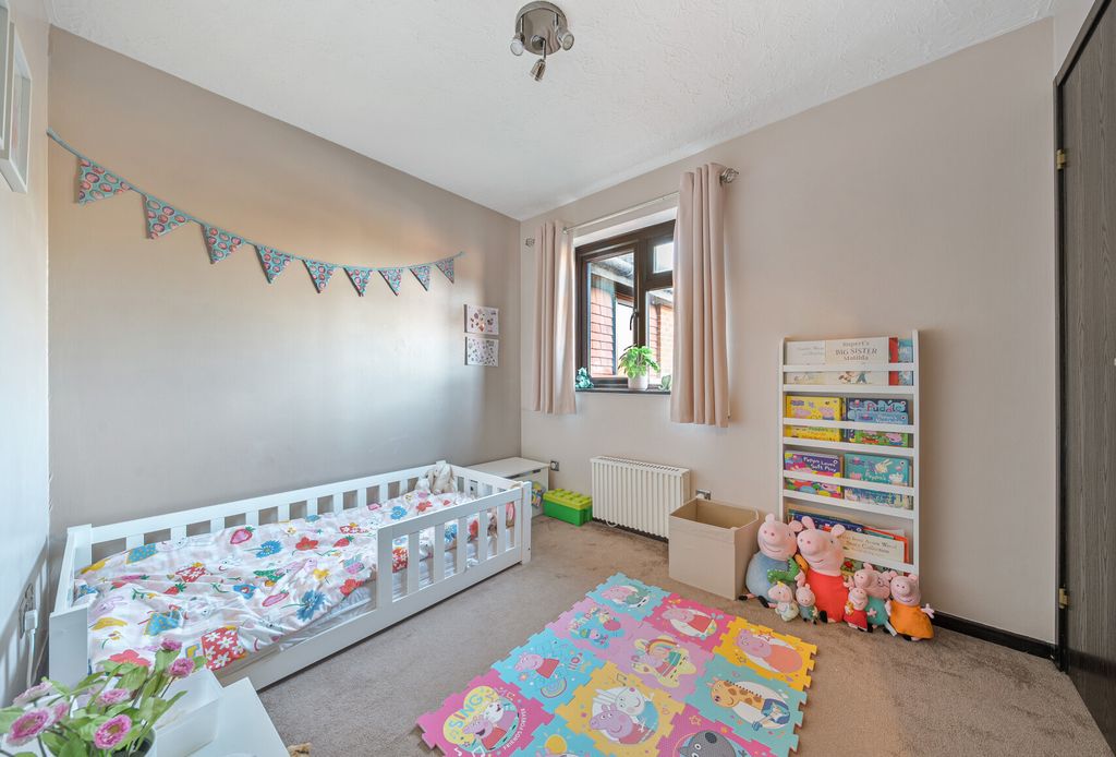 Property photo 3 of 18 1409444-6-6992E89...