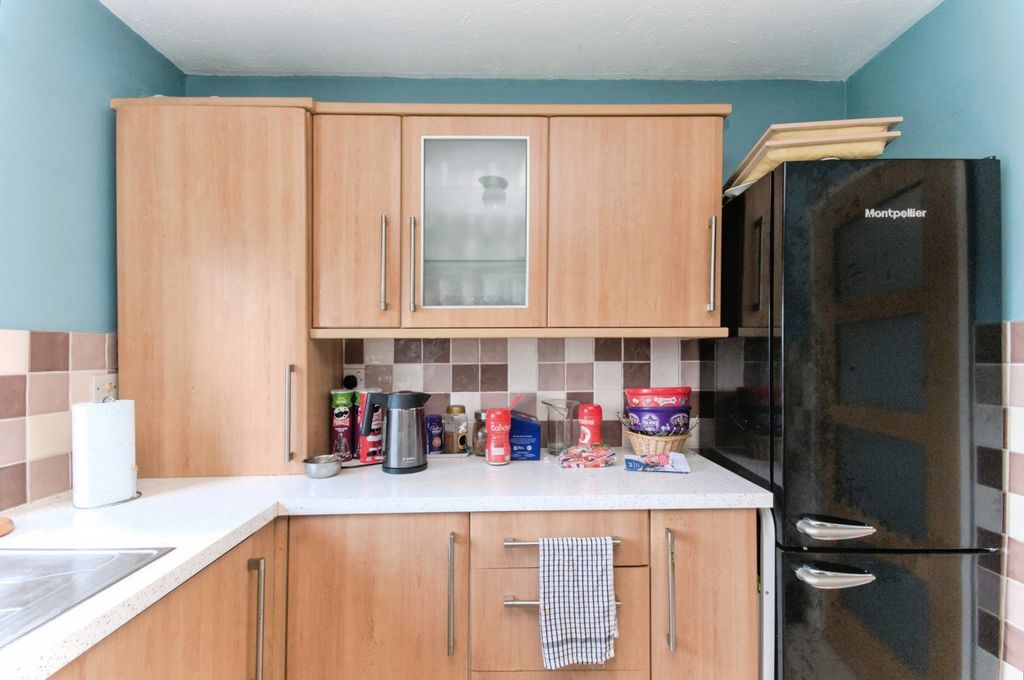 Additional image 12 of 2 bed flat for saleRoyal Parade, Eastbourne BN22