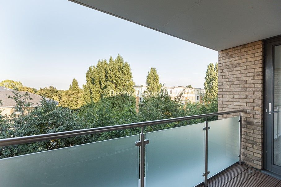 Property photo 3 of 18