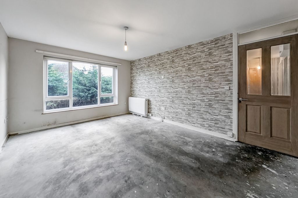 Property photo 3 of 16 87 Cambo Place, North Shields, Tyne And Wear, Ne30 3Rl