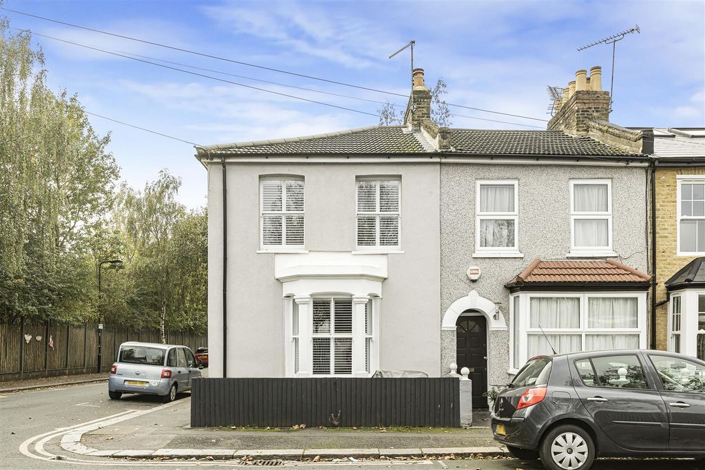 Property photo 1 of 46 1