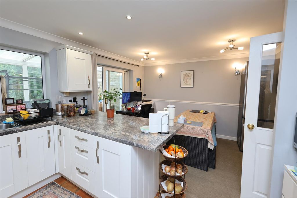 Property photo 2 of 22 Kitchen Diner