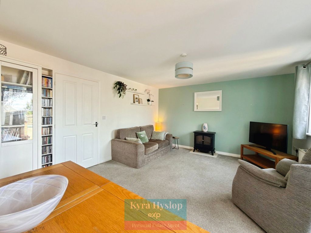 Property photo 3 of 17