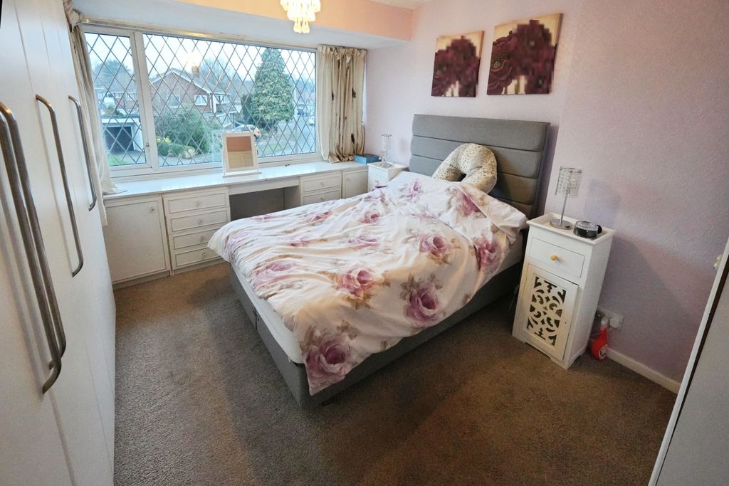 Property photo 3 of 19 Bedroom One