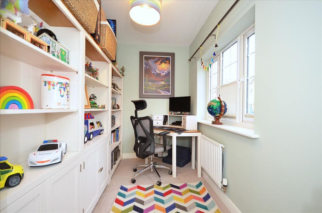 Property photo 3 of 21