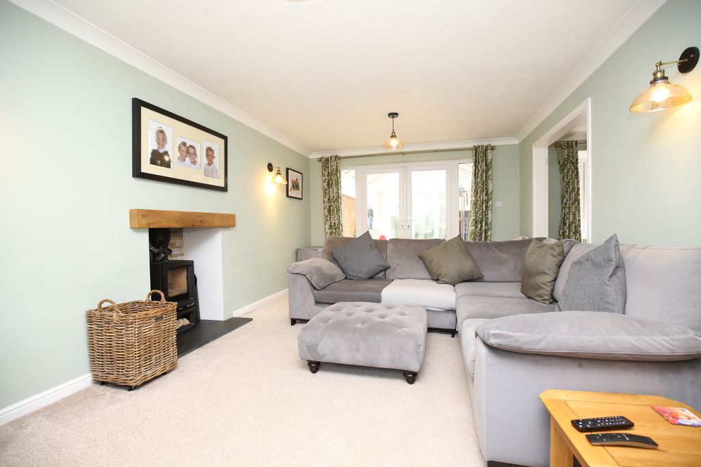 Property photo 3 of 19 4X8A6336 - Blurred