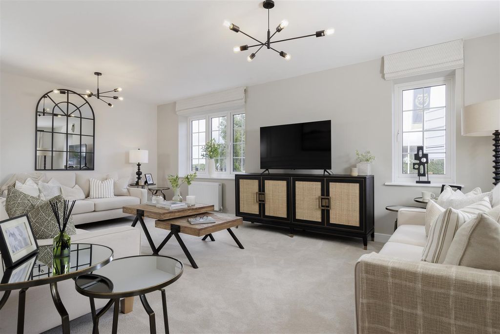 Property photo 2 of 7 Living Room