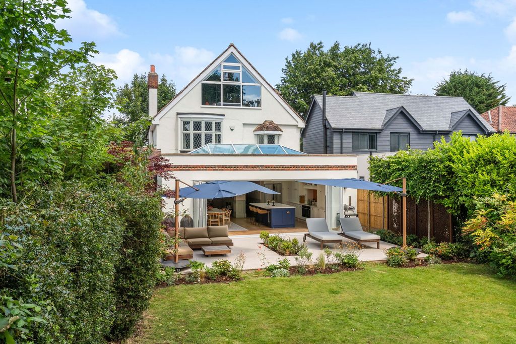 Property photo 1 of 70