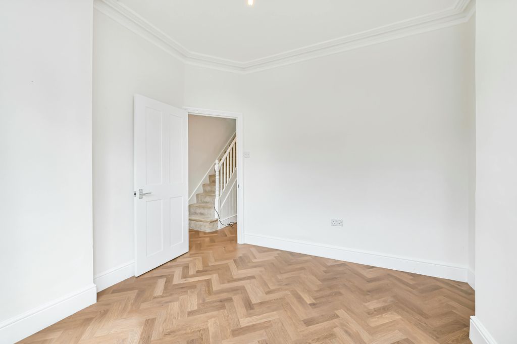 Property photo 2 of 16 Reception Room