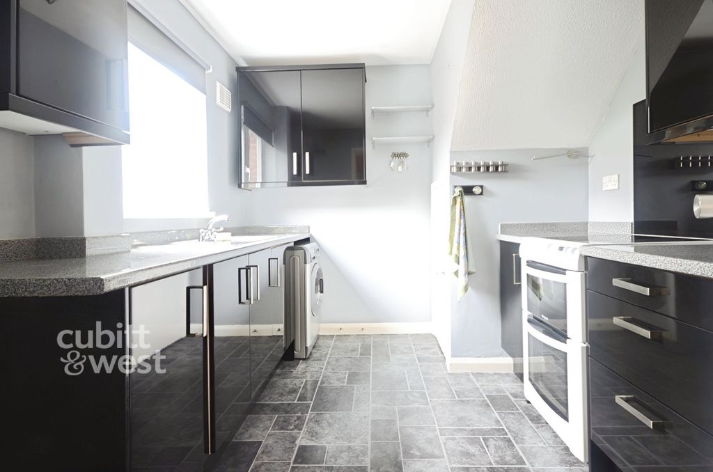 Property photo 2 of 11 2Ca845B1-Fileacce...